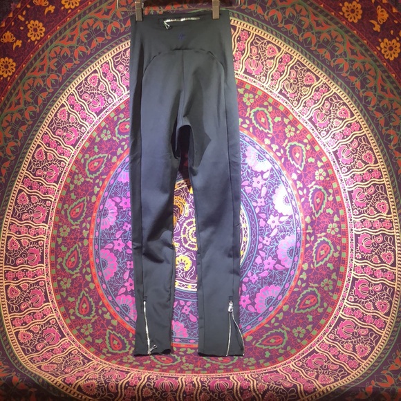 Silou Active London black leggings - Picture 2 of 3